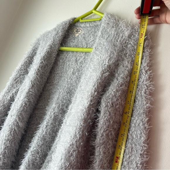 Fuzzy long open front cardigan pockets size medium casual soft - Picture 6 of 9